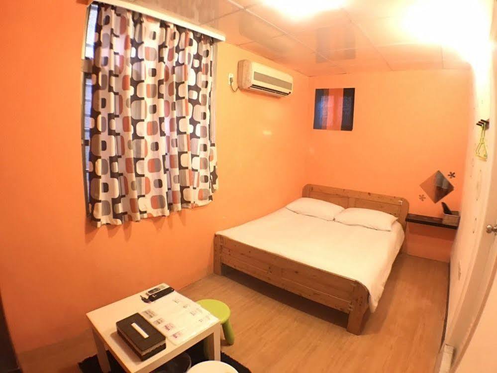 Love Hostel ไถหนาน ภายนอก รูปภาพ